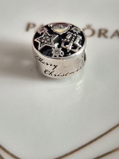Pandora merry Christmas charm