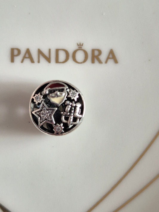 Pandora merry Christmas charm