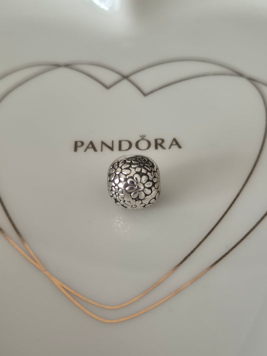 Pandora flower clip